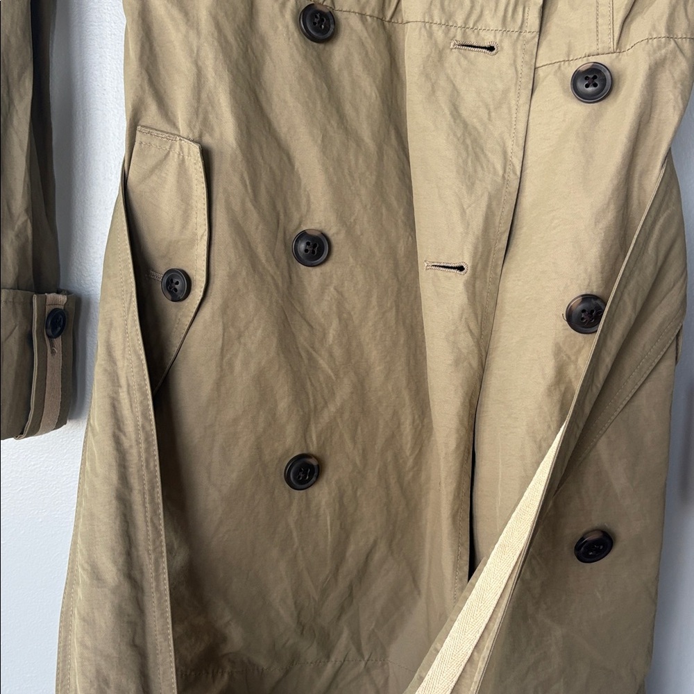 🧥 Banana republic water proof trench coat in color maverick tan - Picture 8 of 10
